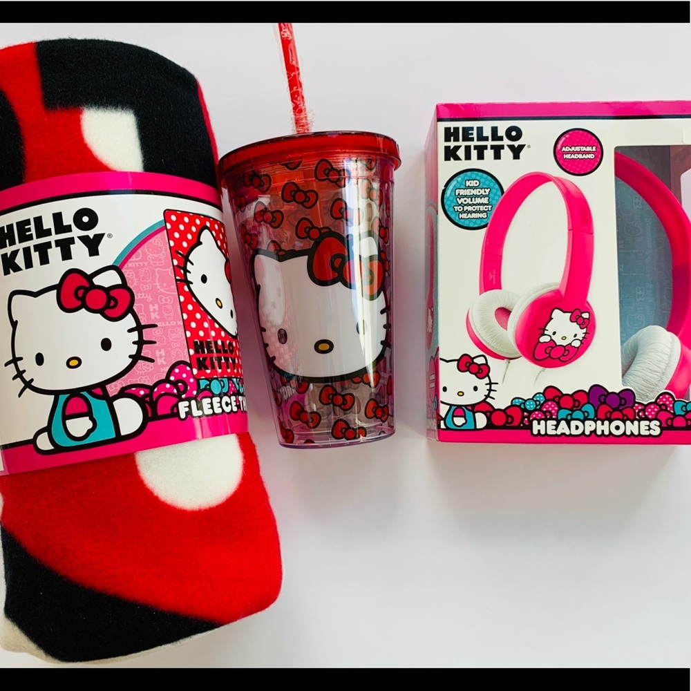 Hello Kitty bundle ear phones blanket new